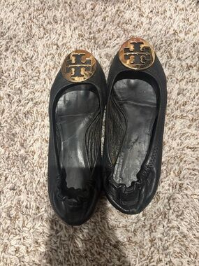 Tory Burch Black Leather Women's Ballet Flats with Gold Emblem